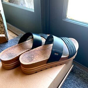 Reef Cushion Vista Hi Wedge Sandal